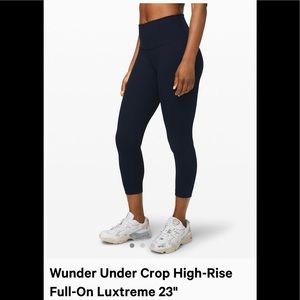 Lululemon Wunder Under Crop navy